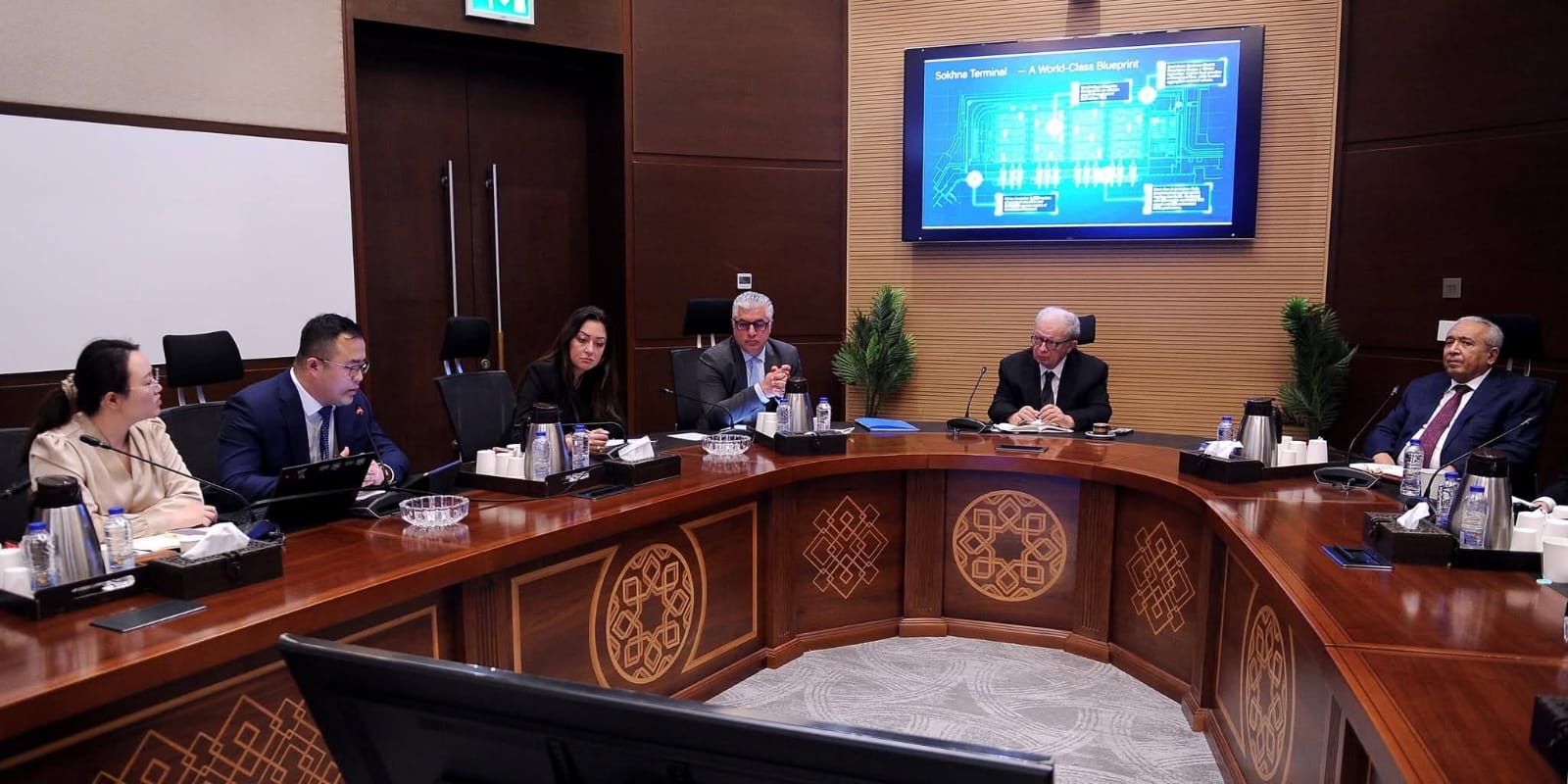 محطة مصر نيوز - نائب رئيس الوزراء يبحث مع وفد صيني إقامة مدينة لوجستية وتجارية وإنشاء محطة حاويات