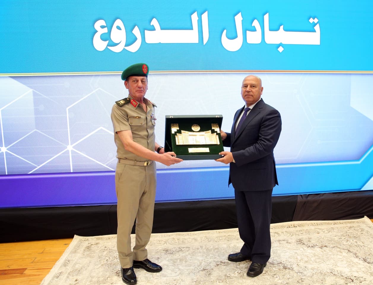 محطة مصر نيوز - الأكاديمية العسكرية تنظم إحتفالاً بتخرج دورات للمرشحين للعمل بوزارة النقل