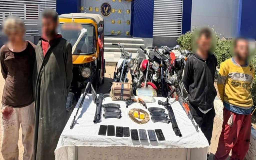 أخبار مصر والعالم لحظة بلحظة - ضربة أمنية حاسمة.. مصرع عنصر شديد الخطورة وضبط تشكيل عصابي سرق "توك توك" بالإكراه في سوهاج