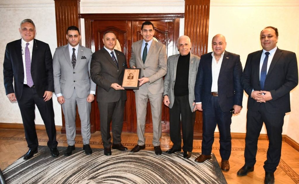 محطة مصر نيوز - وزير الشباب والرياضة يناقش مع «اتحاد التايكوندو» خطة المرحلة المقبلة