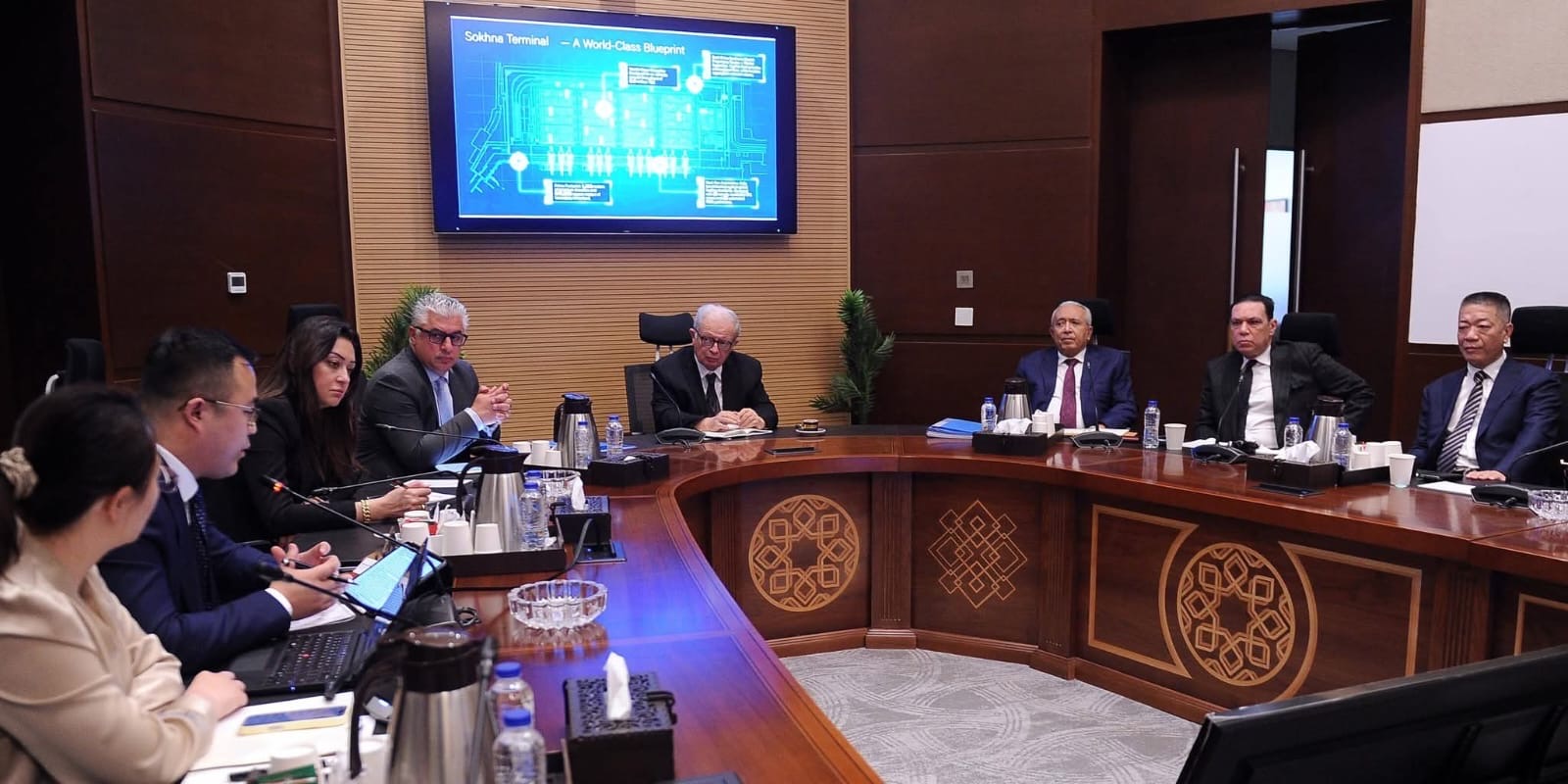 محطة مصر نيوز - نائب رئيس الوزراء يبحث مع وفد صيني إقامة مدينة لوجستية وتجارية وإنشاء محطة حاويات