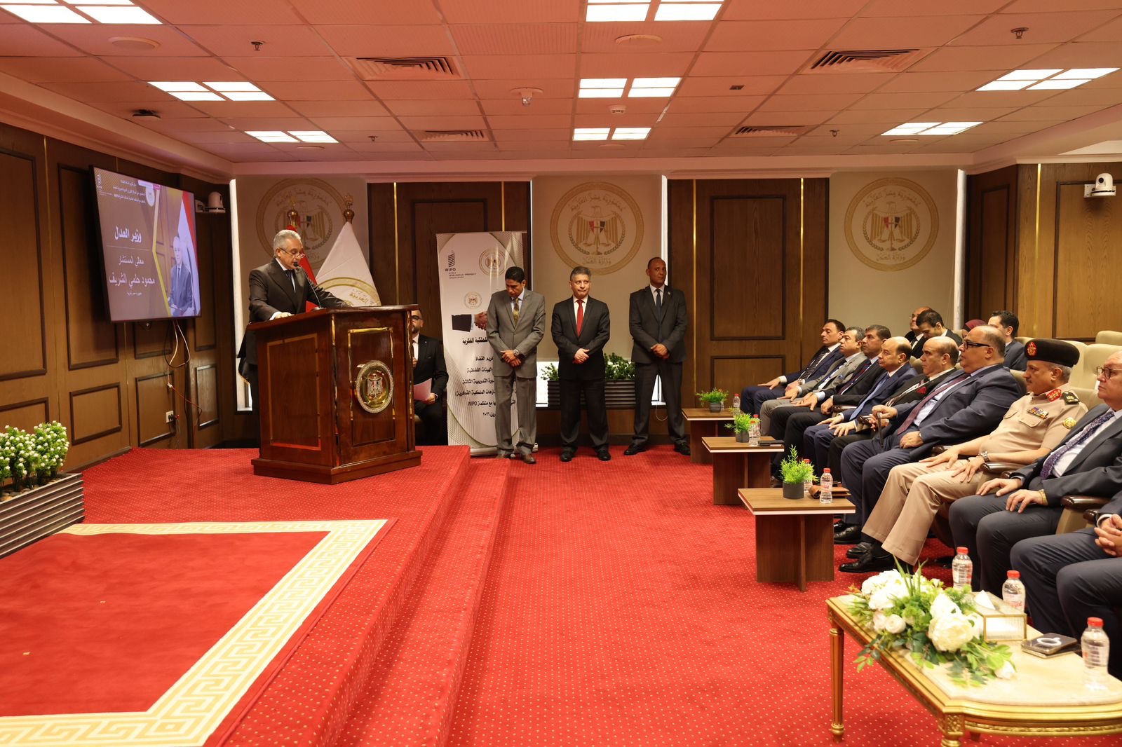 محطة مصر نيوز - وزير العدل يكرم أوائل القضاة في دورة الملكية الفكرية.. ويؤكد: نؤسس لعدالة تدعم الابتكار