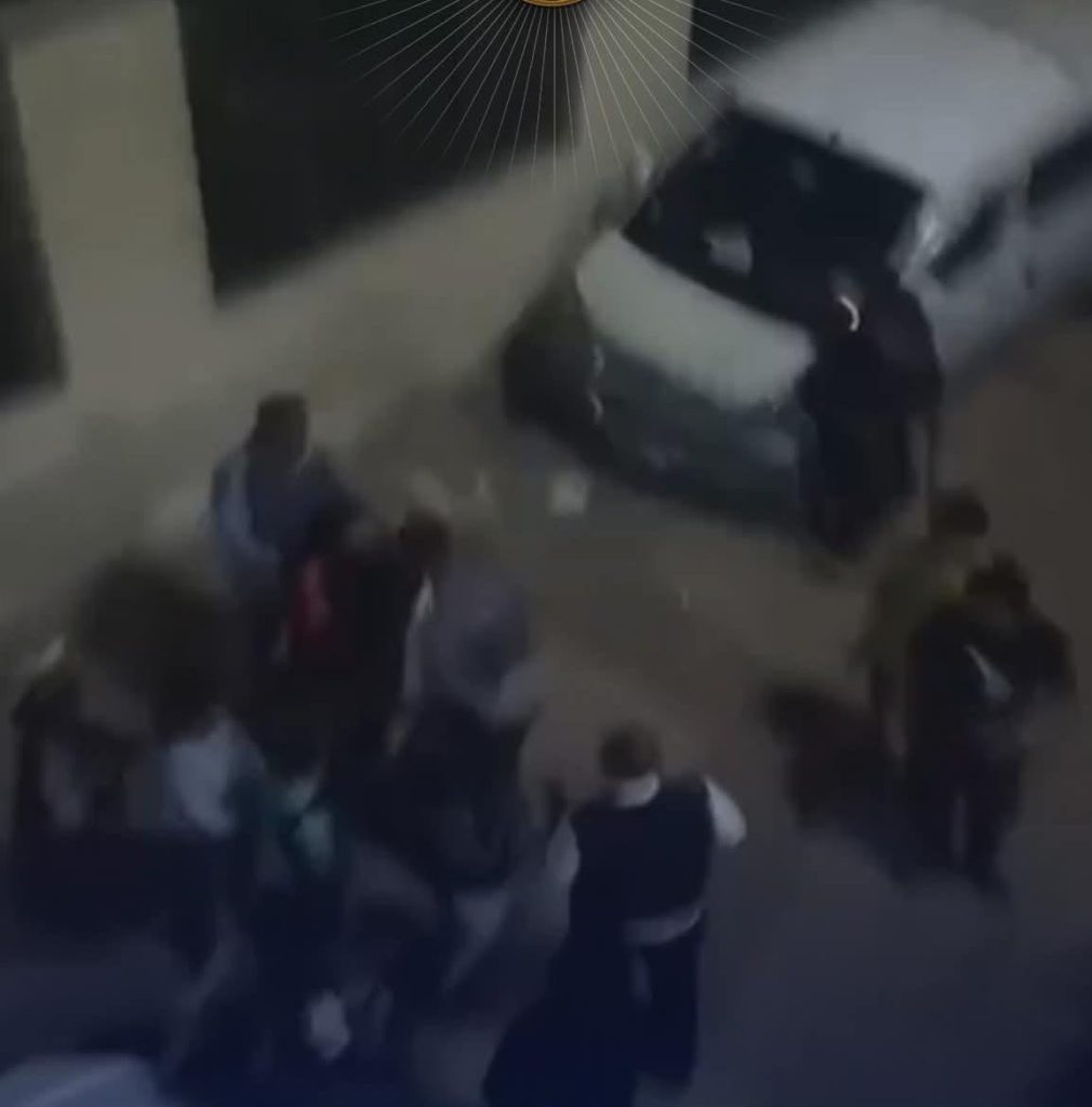 أخبار مصر والعالم لحظة بلحظة - مشاجرة بسبب بناء غرفة مخالفة بدار السلام.. وضبط طرفي الواقعة والتصالح بينهما