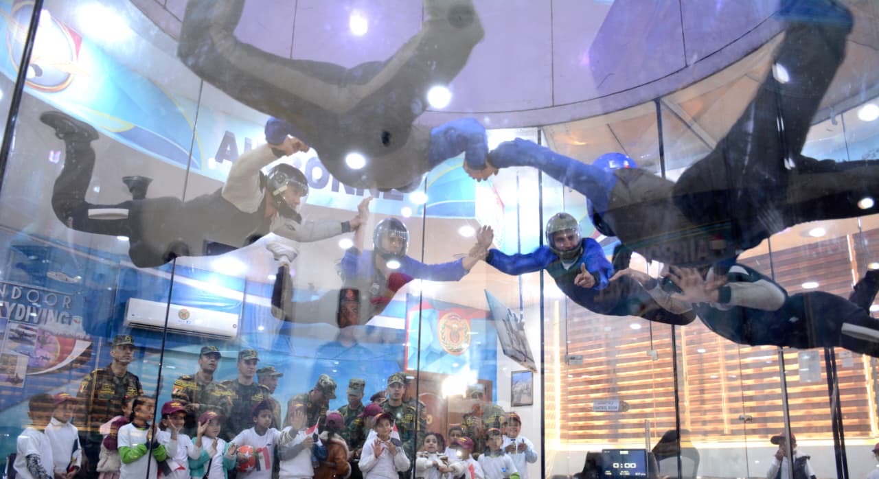 محطة مصر نيوز - الجيوش الميدانية والمناطق العسكرية تفتح أبوابها للاحتفال مع أطفال مصر بيوم اليتيم