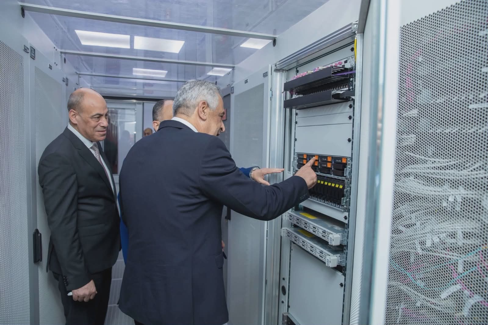 محطة مصر نيوز - خلال تفقده شركة تويا تكنولوجيا.. وزير الإنتاج الحربي يتابع منظومات العمل الرقمية وتأمين الشبكات