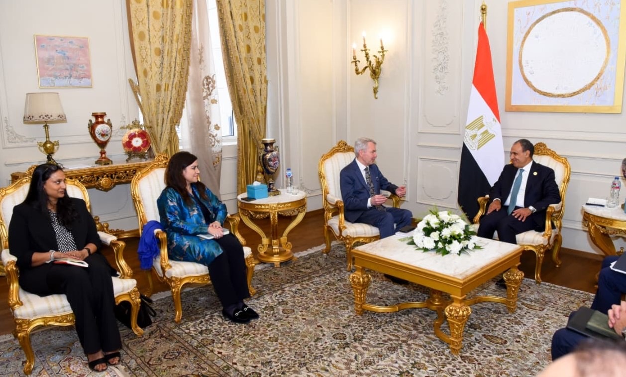 محطة مصر نيوز - وزير الخارجية يلتقي بالمبعوث الشخصي للسكرتير العام للأمم المتحدة للسودان لبحث تطورات الأزمة السودانية