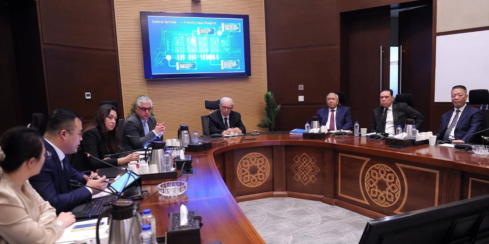 محطة مصر نيوز - نائب رئيس الوزراء يبحث مع وفد صيني إقامة مدينة لوجستية وتجارية وإنشاء محطة حاويات