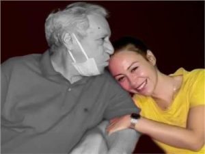 محطة مصر نيوز - نقابة المهن التمثيلية تطالب باحترام خصوصية عزاء والد منة شلبي ومنع التصوير