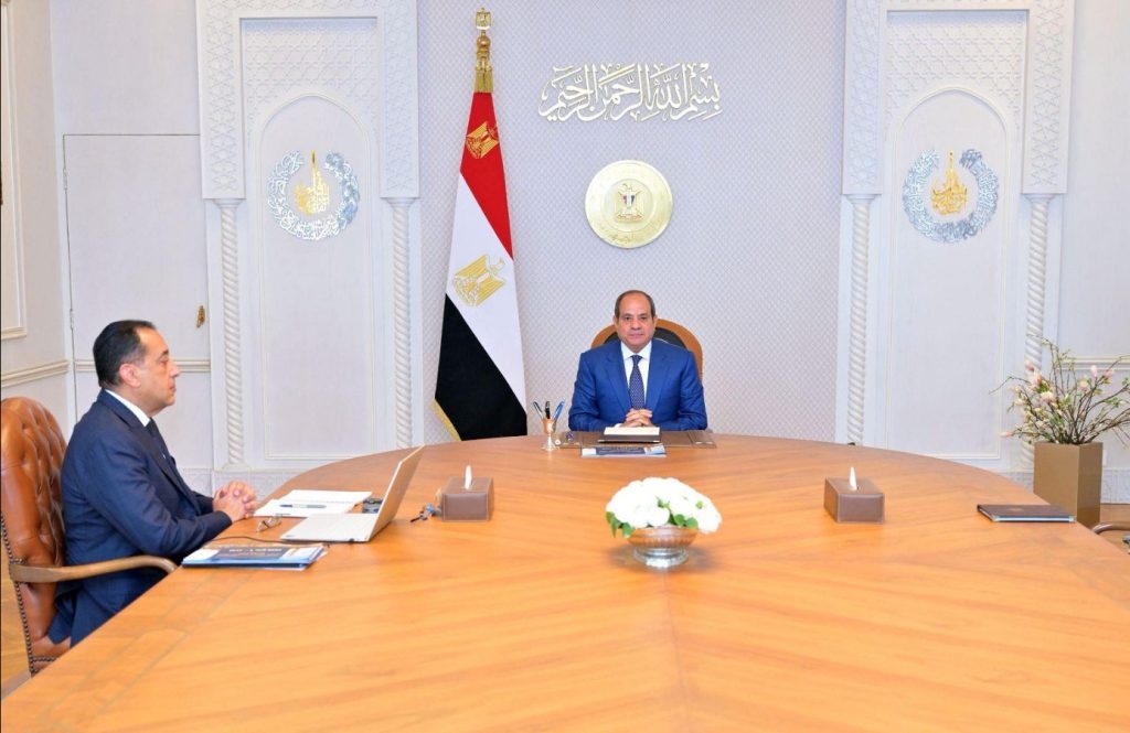 محطة مصر نيوز - الرئيس السيسي يبحث مع رئيس الوزراء زيادة إجراءات الحماية الاجتماعية