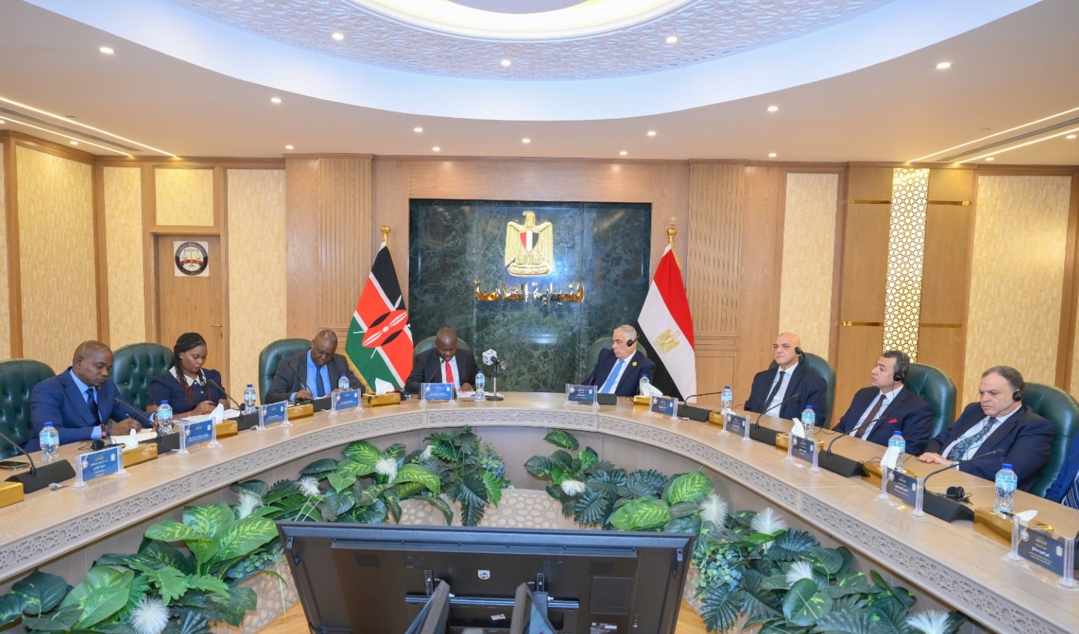أخبار مصر والعالم لحظة بلحظة - النائب العام يستقبل نظيره الكيني لبحث تعزيز التعاون القضائي بين البلدين