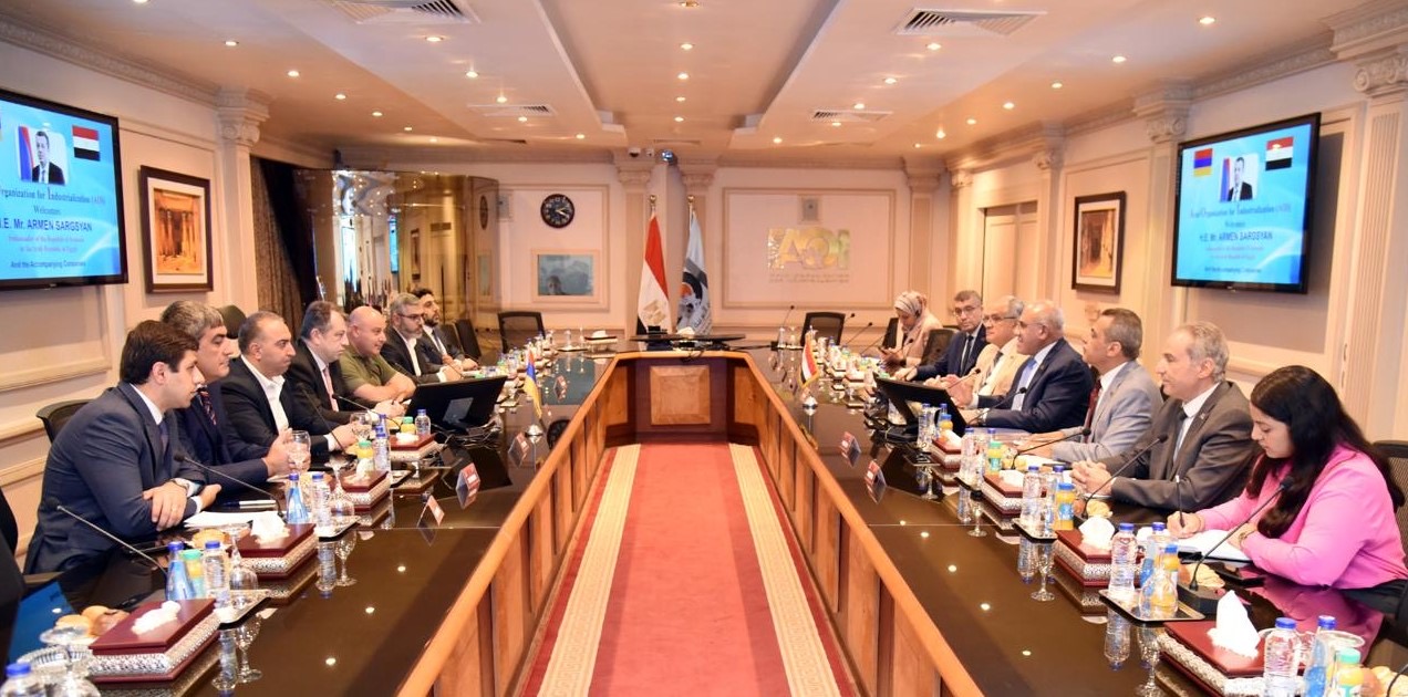 محطة مصر نيوز - رئيس الهيئة العربية للتصنيع يبحث مع سفير أرمينيا فتح آفاق جديدة من التعاون والشراكة والاستثمار