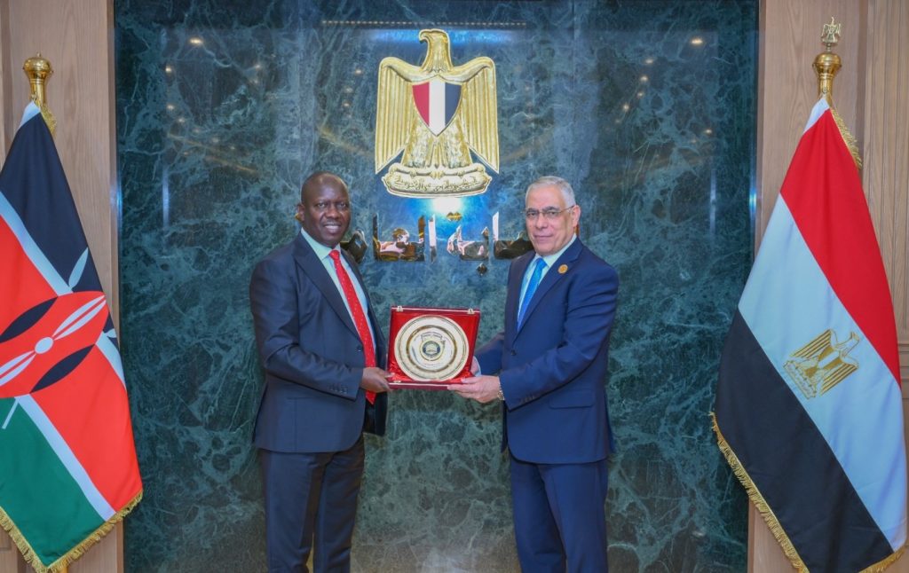 أخبار مصر والعالم لحظة بلحظة - النائب العام يستقبل نظيره الكيني لبحث تعزيز التعاون القضائي بين البلدين