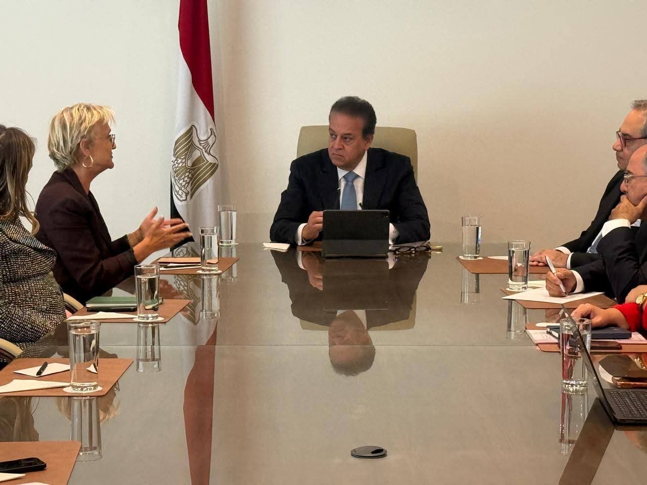 أخبار مصر والعالم لحظة بلحظة - وزير الصحة يبحث مع نوفارتس وباير إطلاق مبادرة لتعزيز صحة القلب والكشف المبكر عن الأمراض غير السارية