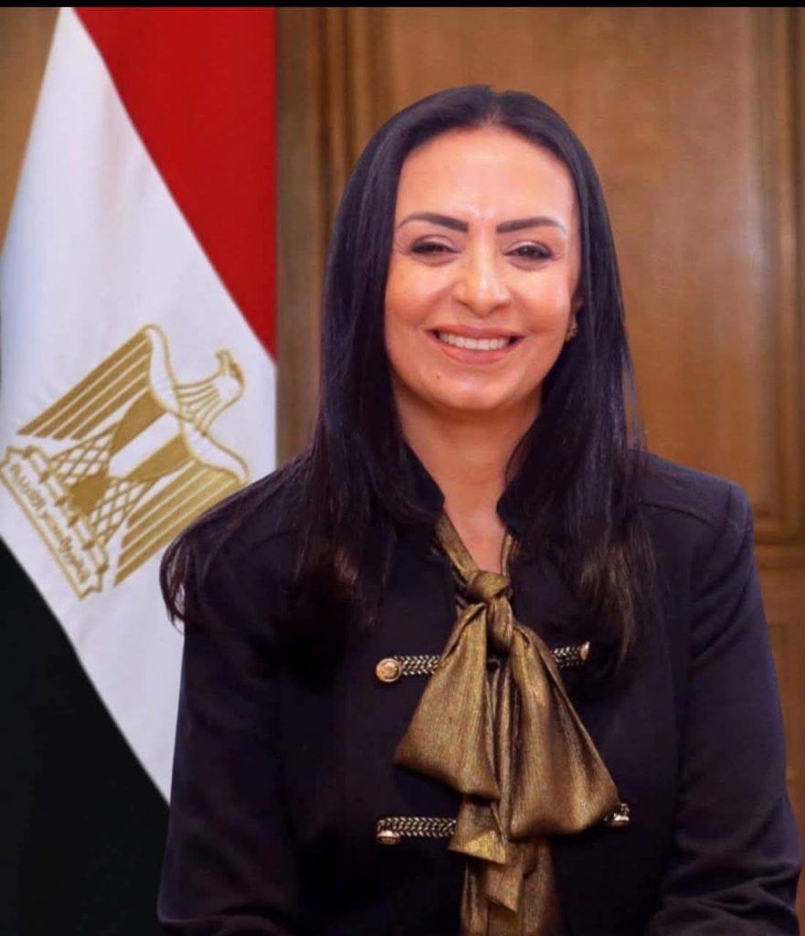 أخبار مصر والعالم لحظة بلحظة - وزيرة التضامن تتابع منسك عرفات هاتفياً .. وتوجه بتوفير أقصى درجات الرعاية لحجاج الجمعيات