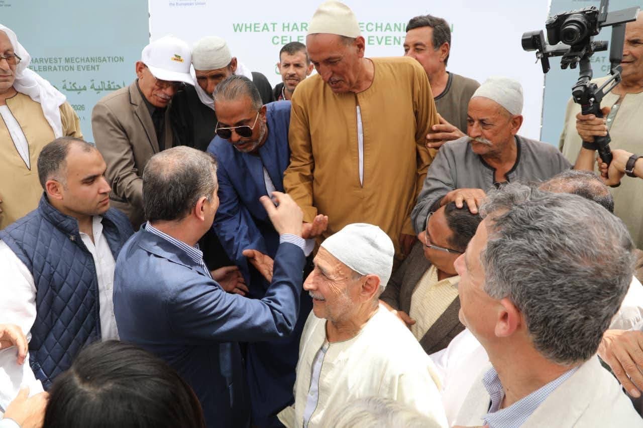 أخبار مصر والعالم لحظة بلحظة - وزير الزراعة ومحافظ البحيرة يشهدان احتفالية ميكنة حصاد القمح بالمحافظة بحضور سفيرة الاتحاد الأوروبي