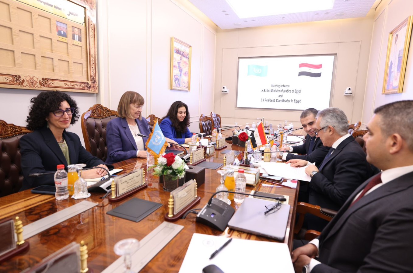 أخبار مصر والعالم لحظة بلحظة - وزير العدل يلتقي المنسقة المقيمة للأمم المتحدة في مصر لبحث تعزيز التعاون في مجالات العدالة