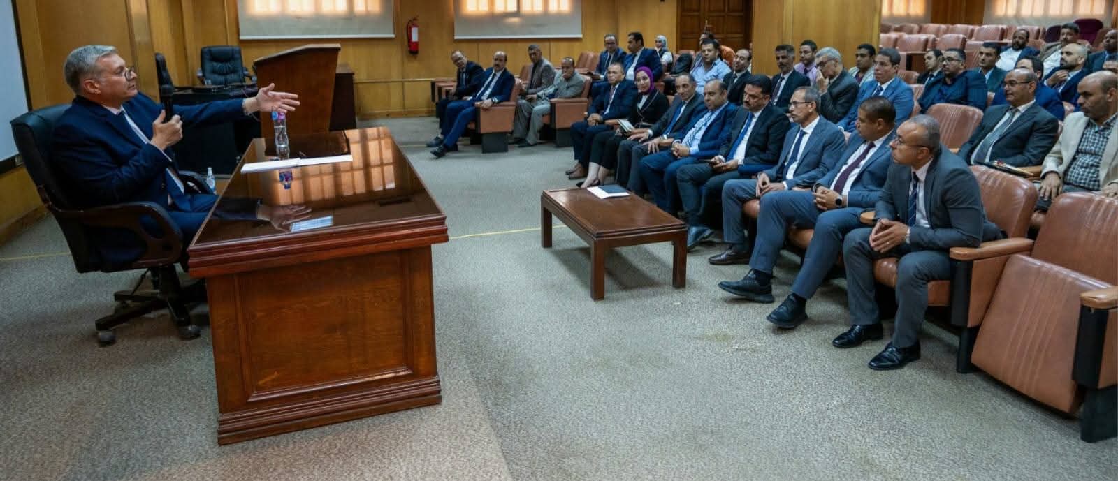 أخبار مصر والعالم لحظة بلحظة - وزير البترول يبحث مع الكوادر الشابة تطوير الاستثمار التعديني ورفع تصنيف مصر عالميًا