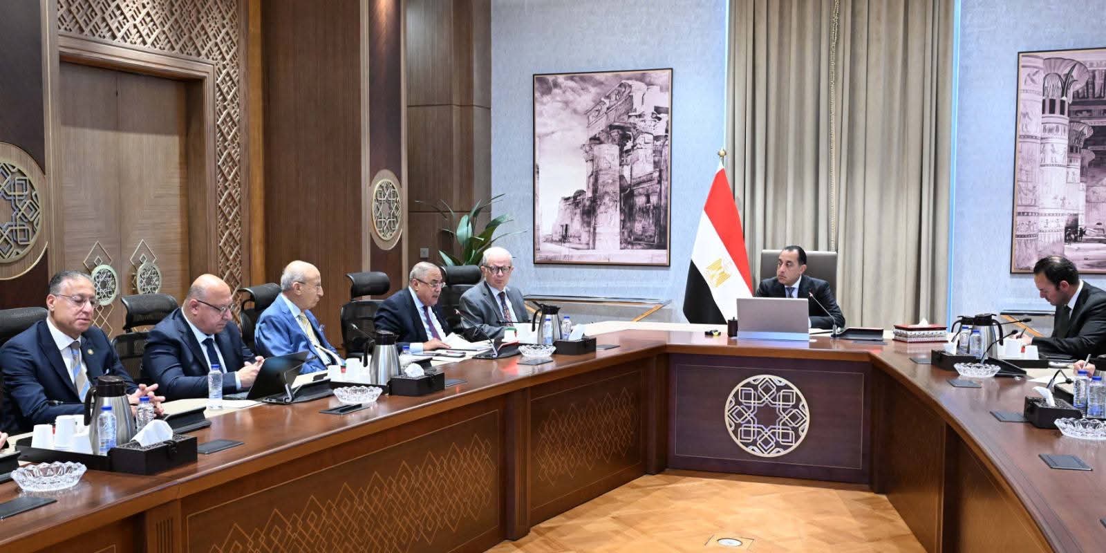 أخبار مصر والعالم لحظة بلحظة - مدبولي: طرح حصص الشركات المقيدة بالبورصة قبل نهاية 2026 ونقل تبعية شركات قطاع الأعمال قبل 30 يونيو