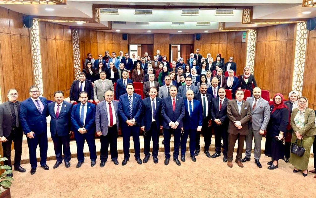 أخبار مصر - بمشاركة 86 مستشاراً.. النيابة الإدارية تختتم ندوة الأمن الرقمي ومواجهة التهديدات السيبرانية في عصر الذكاء الاصطناعي