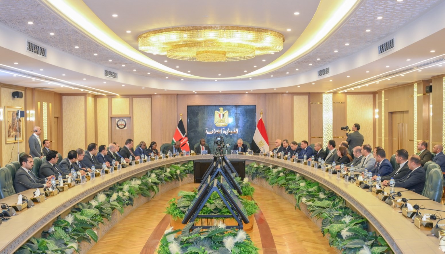 أخبار مصر والعالم لحظة بلحظة - النائب العام يستقبل نظيره الكيني لبحث تعزيز التعاون القضائي بين البلدين