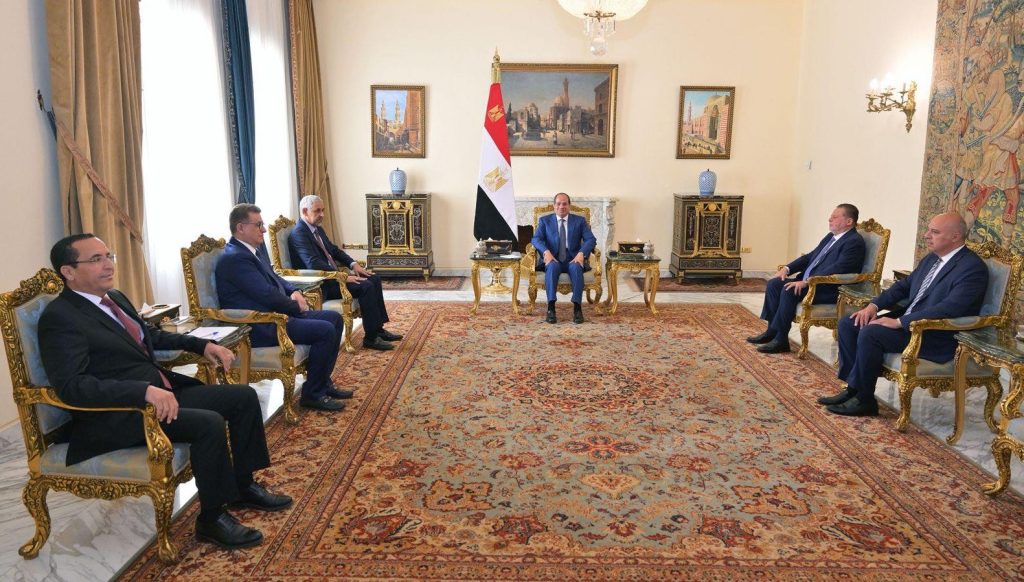 محطة مصر نيوز - خلال لقائه رئيس مجموعة بنك التنمية الأفريقي.. الرئيس السيسي يُكد دعم مصر لضمان الاستدامة المالية للبنك