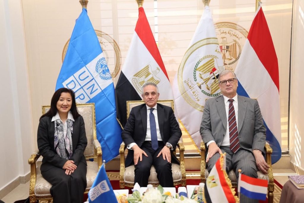 الأول من نوعه.. وزير العدل يفتتح مكتب متخصص للمساعدة القانونية الأسرية للأجانب بالعاصمة الجديدة أخبار مصر والعالم لحظة بلحظة - الأول من نوعه.. وزير العدل يفتتح مكتب متخصص للمساعدة القانونية الأسرية للأجانب بالعاصمة الجديدة