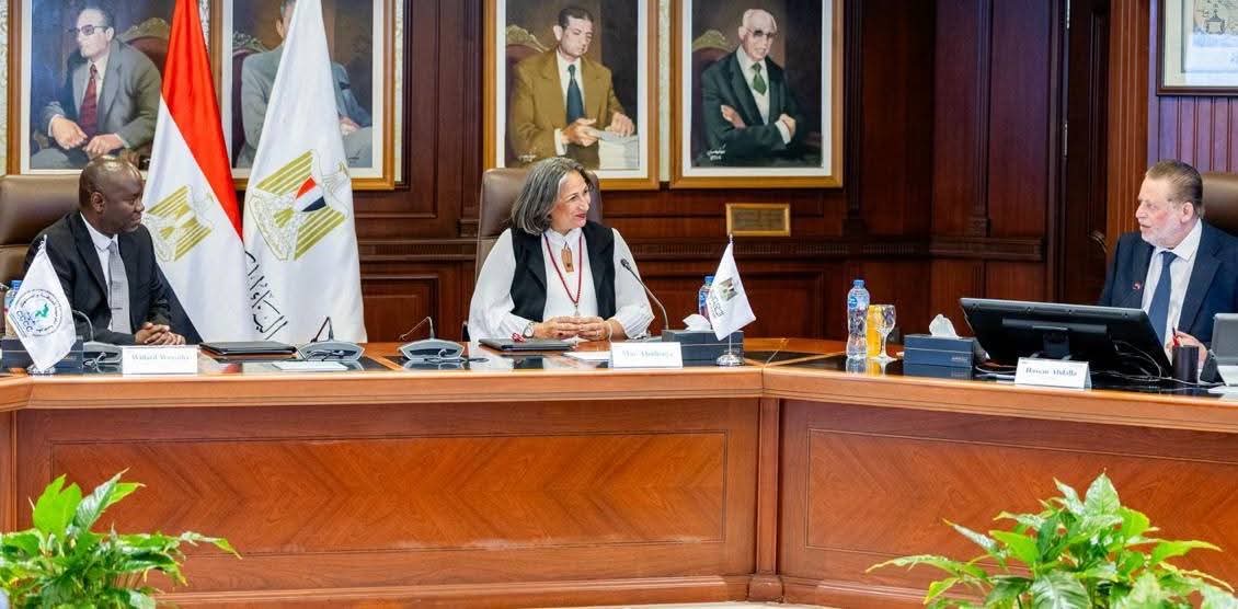 أخبار مصر والعالم لحظة بلحظة - محافظ البنك المركزي المصري يشهد توقيع مذكرة تفاهم مع مفوضية الكوميسا