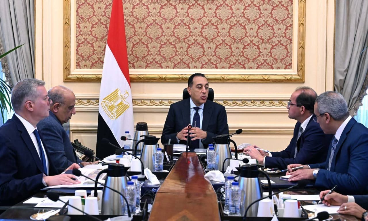 محطة مصر نيوز - رئيس الوزراء يتابع جهود تأمين الوقود وتعزيز مخزون المنتجات البترولية وضمان استقرار الكهرباء