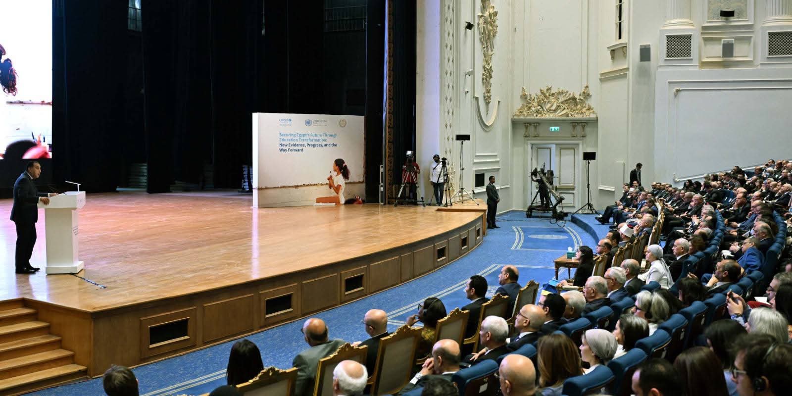 أخبار مصر والعالم لحظة بلحظة - مدبولي: التعليم قضية أمن قومي.. والدولة مستمرة في بناء الإنسان رغم التحديات