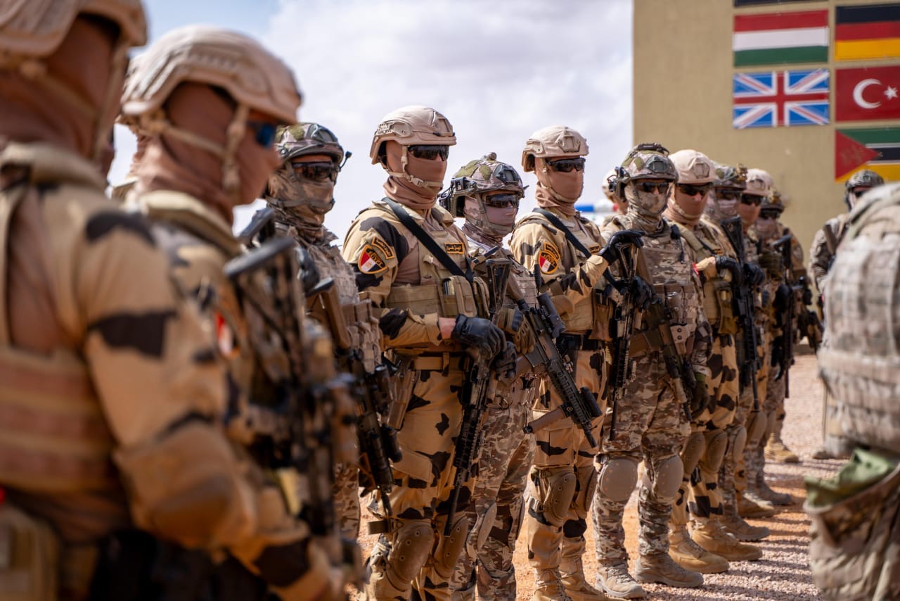 محطة مصر نيوز - قوات الصاعقة تشارك فى فعاليات التدريب متعدد الجنسيات «FLINT Lock - 2026» بدولتي ليبيا وكوت ديفوار