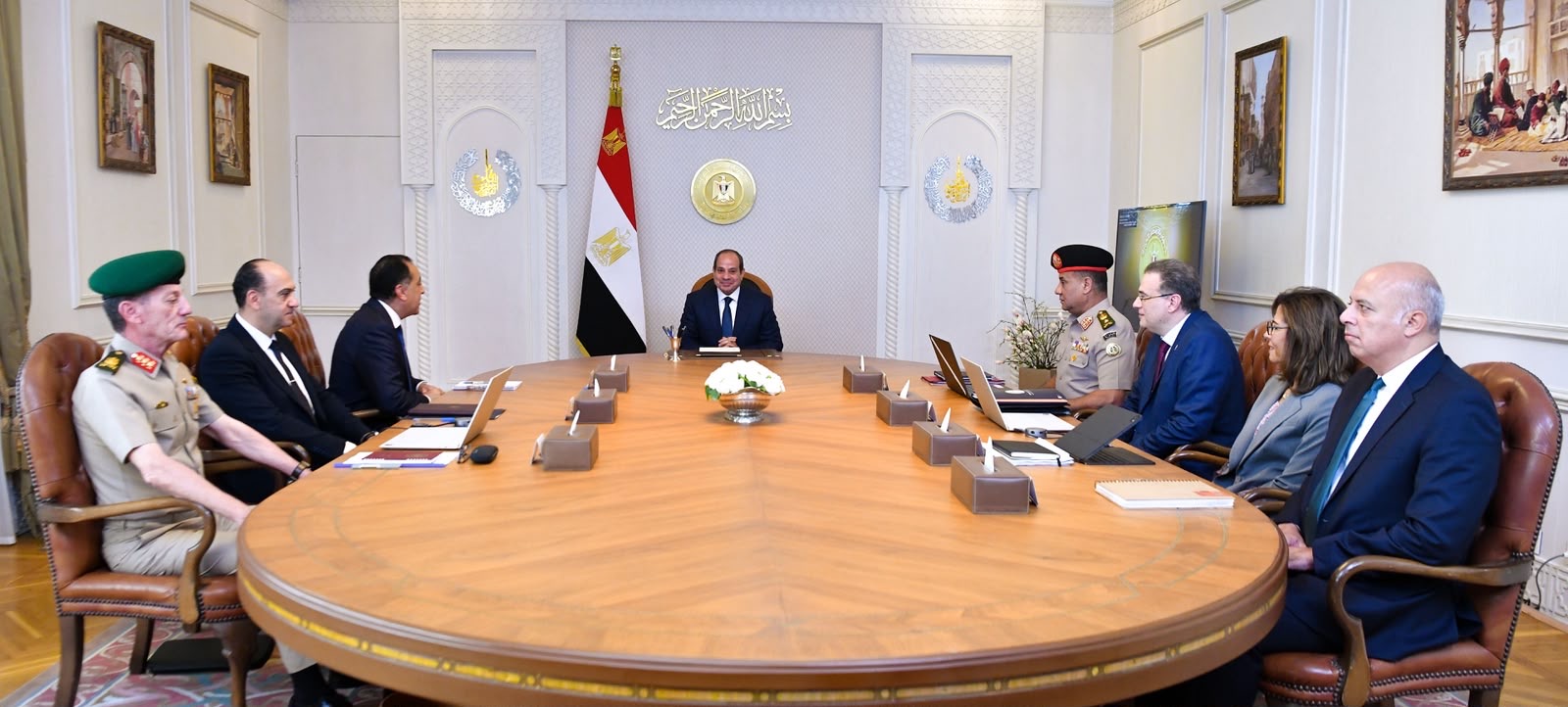 أخبار مصر والعالم لحظة بلحظة - الرئيس يتابع الموقف التنفيذي لملف حوكمة التعيينات الجديدة بالدولة