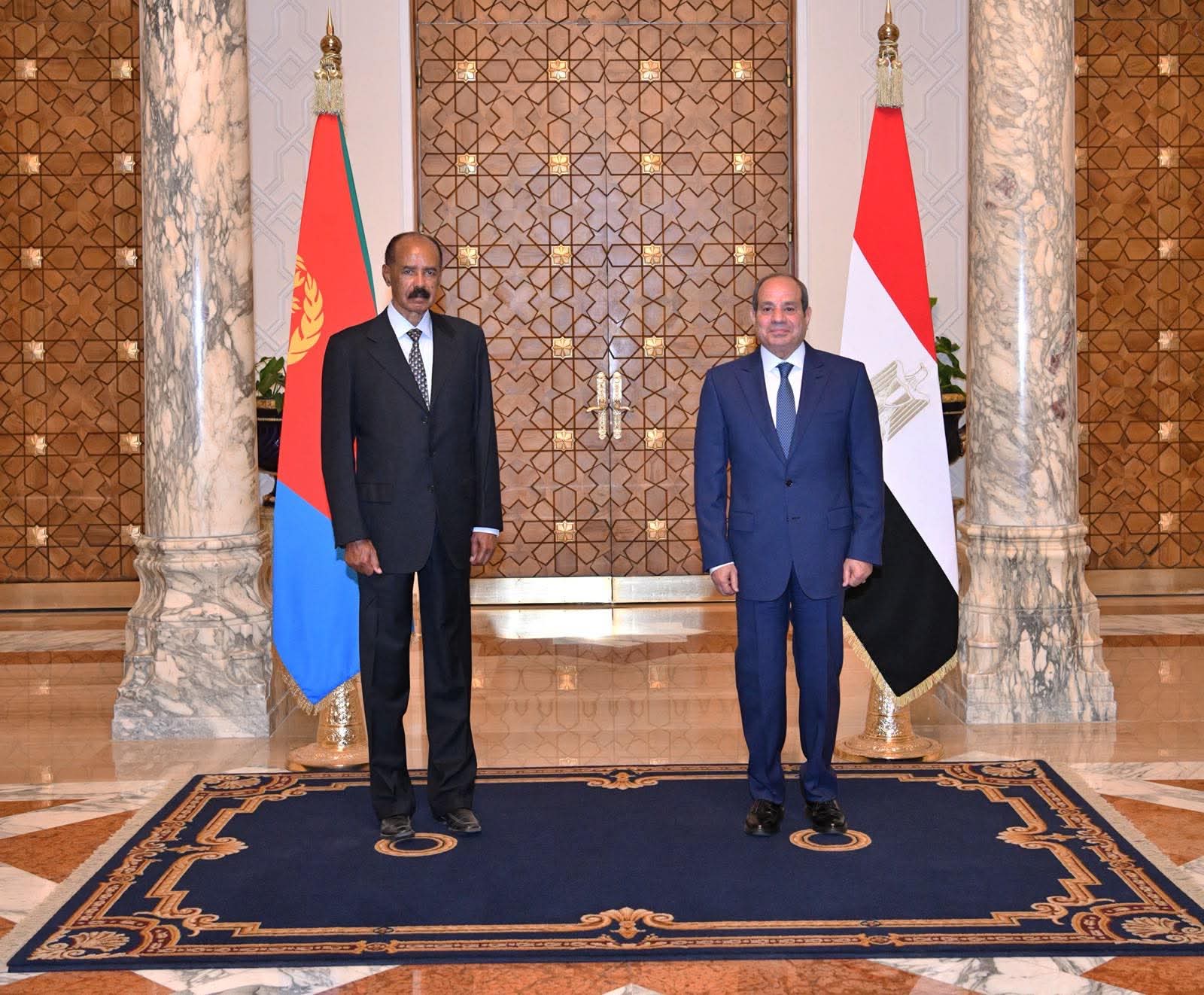 أخبار مصر والعالم لحظة بلحظة - الرئيس السيسي يستقبل نظيره الإيريتري ويبحثا ضمان أمن البحر الأحمر وحرية الملاحة البحرية