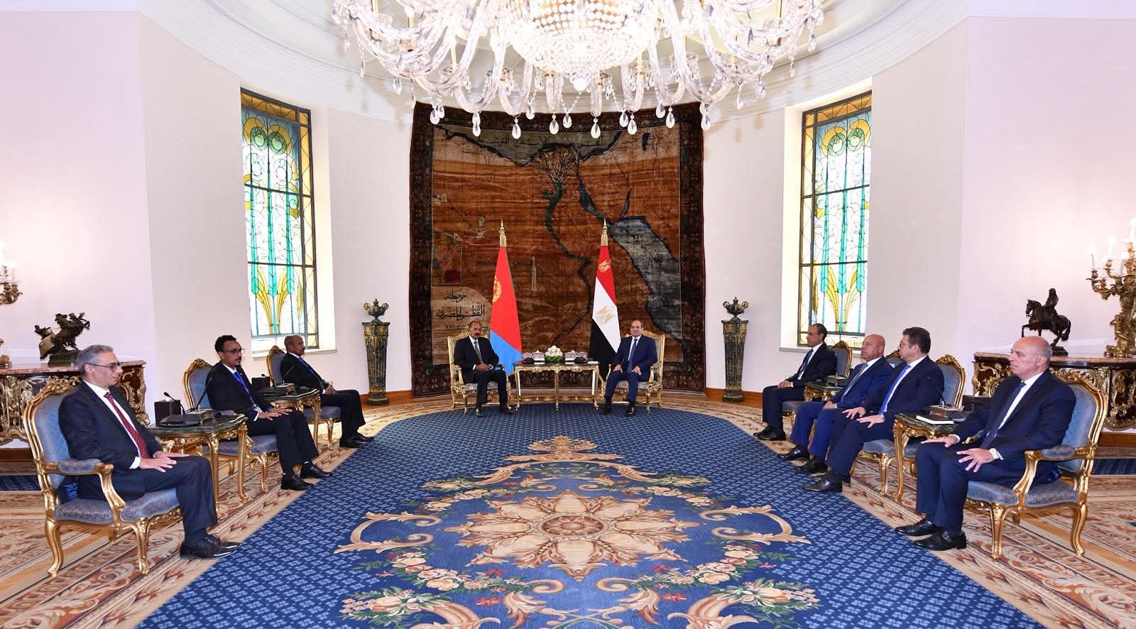 أخبار مصر والعالم لحظة بلحظة - الرئيس السيسي يستقبل نظيره الإيريتري ويبحثا ضمان أمن البحر الأحمر وحرية الملاحة البحرية