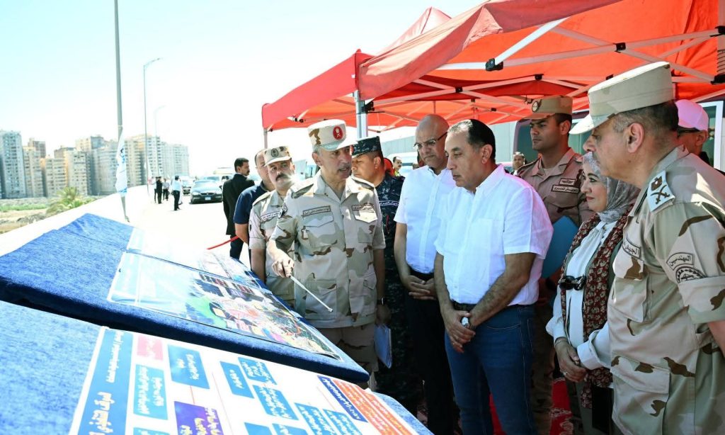 مدبولي يتفقد مشروعات تطوير شرق الإسكندرية: شبكة طرق وميناء أبو قير الجديد لتعزيز التنمية والاستثمار أخبار مصر والعالم لحظة بلحظة - مدبولي يتفقد مشروعات تطوير شرق الإسكندرية: شبكة طرق وميناء أبو قير الجديد لتعزيز التنمية والاستثمار