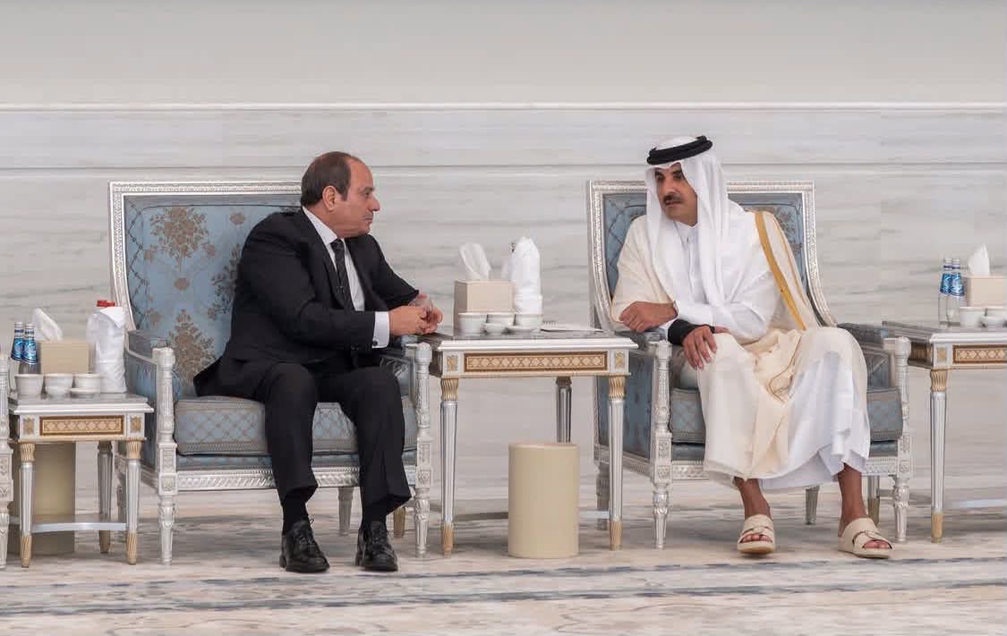 أخبار مصر - الرئيس السيسي يقدم واجب العزاء في صاحب السمو الأمير الشيخ حمد بن خليفة آل ثاني