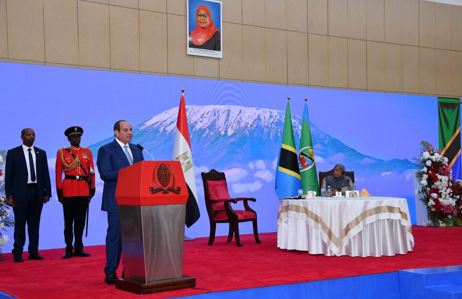 أخبار مصر - الرئيس السيسي يلتقي رئيسة جمهورية تنزانيا المتحدة