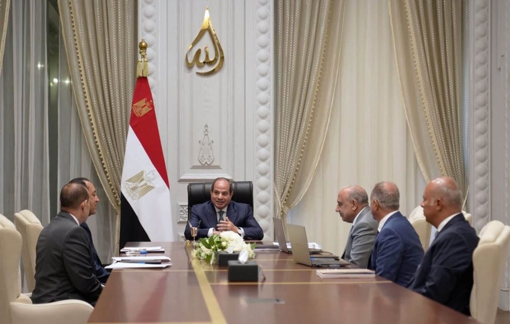 الرئيس يُوجه بضرورة تنمية التصنيع المحلي في صناعات الرمال السوداء والأسمدة والعناصر الأرضية النادرة أخبار مصر - الرئيس يُوجه بضرورة تنمية التصنيع المحلي في صناعات الرمال السوداء والأسمدة والعناصر الأرضية النادرة