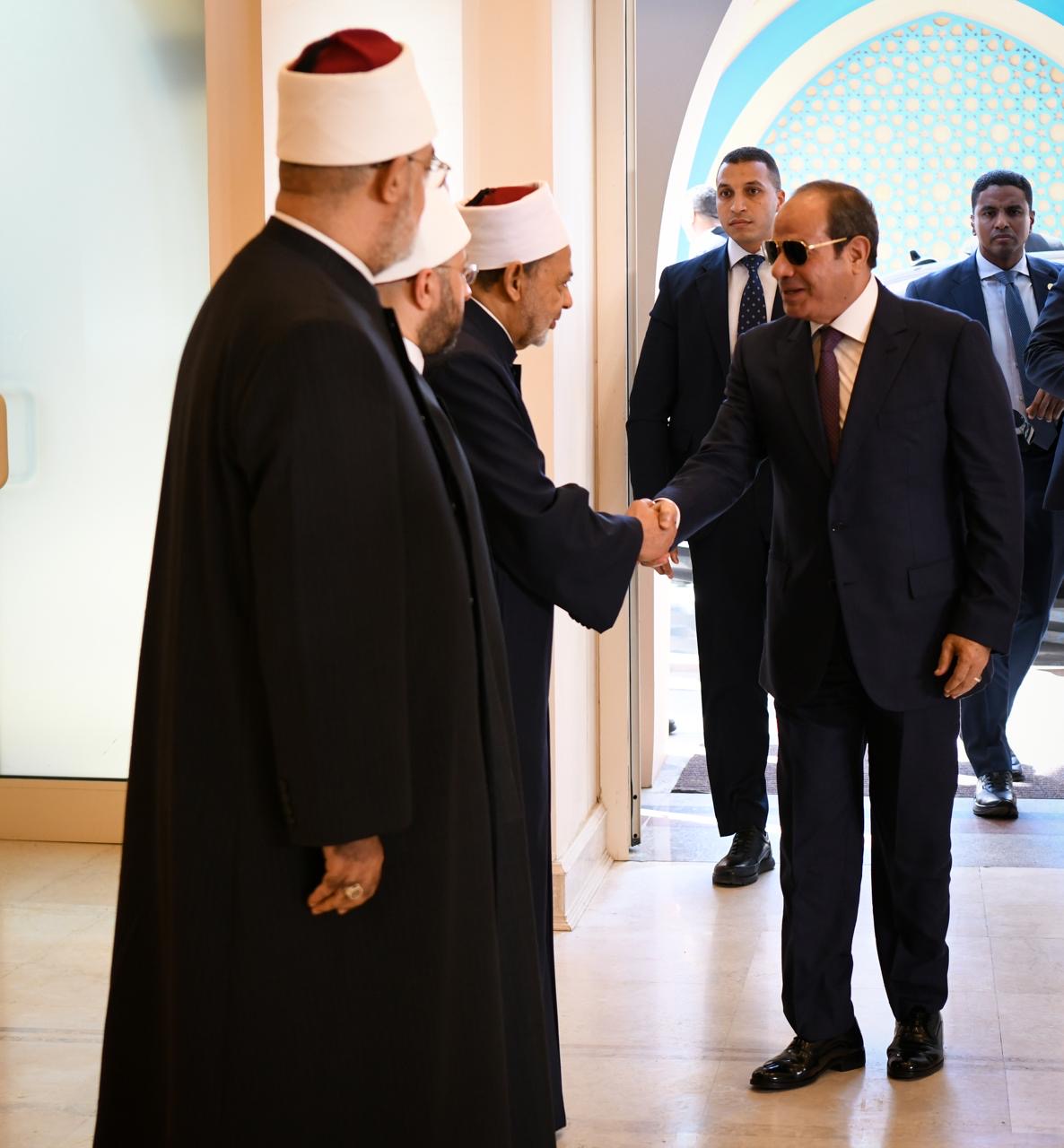 أخبار مصر - الرئيس السيسي يشهد الاحتفال بذكرى المولد النبوي الشريف