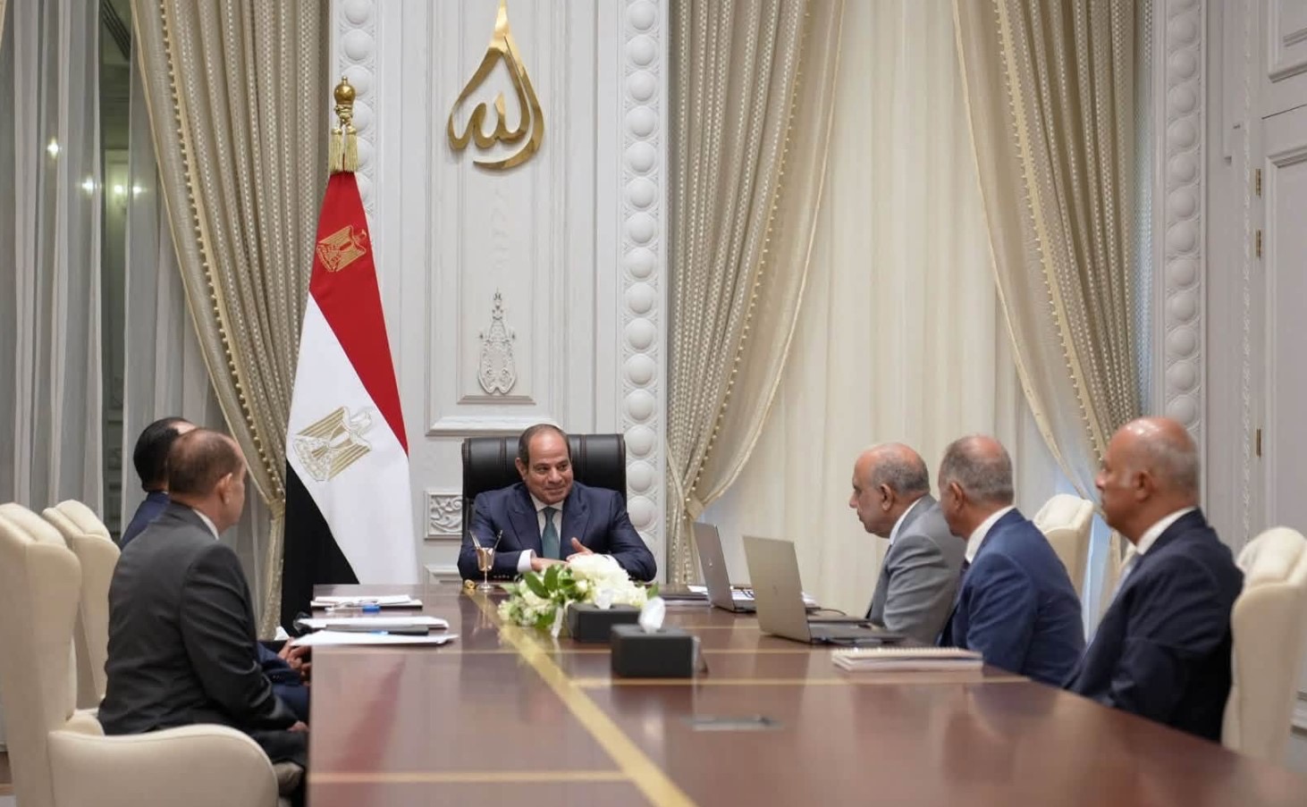 أخبار مصر - الرئيس يُوجه بضرورة تنمية التصنيع المحلي في صناعات الرمال السوداء والأسمدة والعناصر الأرضية النادرة