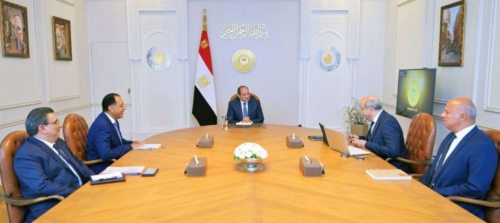 أخبار مصر - الرئيس السيسي يُوجه بتعزيز الشراكات الاستراتيجية لجذب مزيد من الاستثمارات الأجنبية في قطاع الطيران المدني