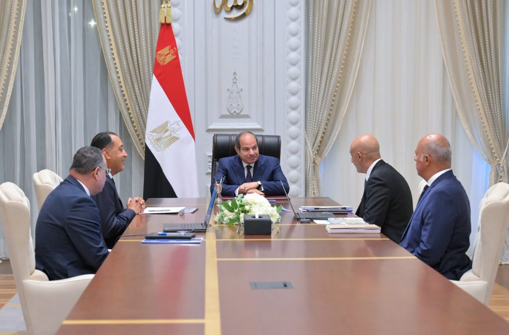 الرئيس يتابع الاستعدادات الجارية لبدء العام الدراسي الجديد في المدارس والجامعات أخبار مصر - الرئيس يتابع الاستعدادات الجارية لبدء العام الدراسي الجديد في المدارس والجامعات