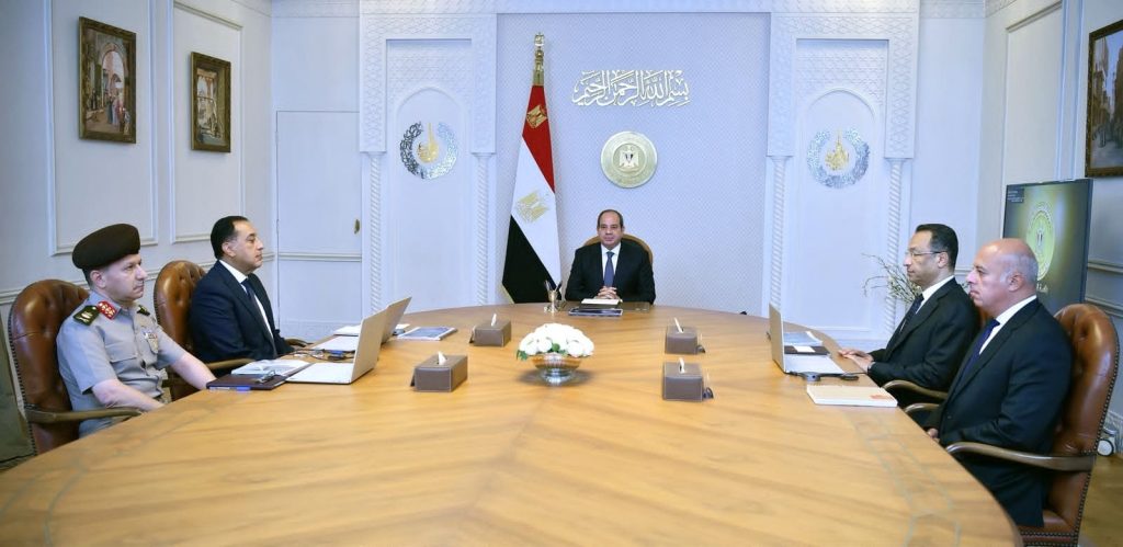 أخبار مصر - الرئيس يوجه بالتوسع في توظيف تطبيقات الذكاء الاصطناعي ومنظومة كارت الخدمات الموحد