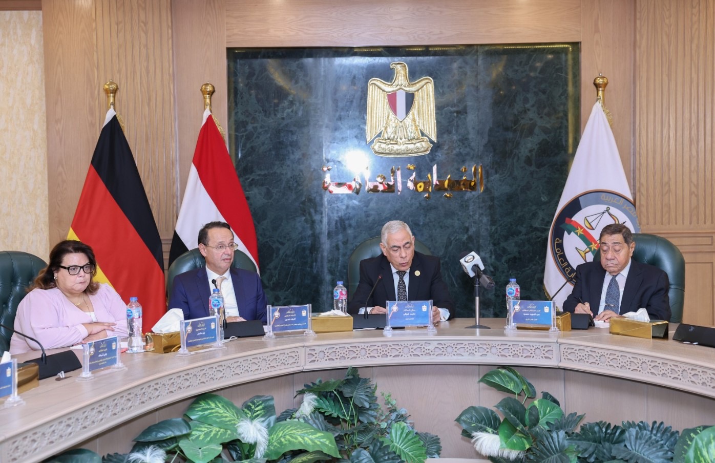 أخبار مصر - النائب العام يستقبل مجلس أمناء الجامعة الألمانية بالقاهرة ويبحث سبل تعزيز التعاون المشترك