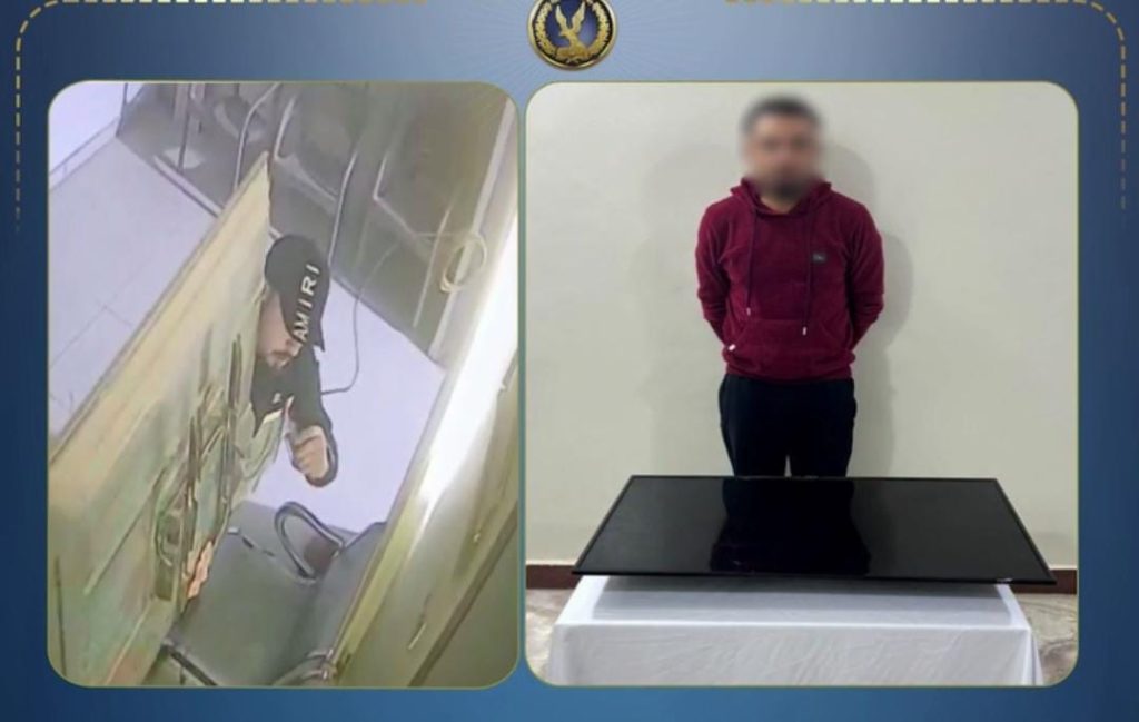 كاميرات المراقبة تكشف سرقة شاشة عرض من مركز طبي بالمنيا.. وضبط المتهم أخبار مصر - كاميرات المراقبة تكشف سرقة شاشة عرض من مركز طبي بالمنيا.. وضبط المتهم