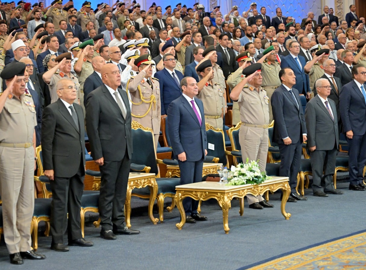 أخبار مصر - الرئيس عبد الفتاح السيسي يشهد الندوة التثقيفية الرابعة والأربعين بعنوان «وطن الأبطال» بمُناسبة ذكرى انتصارات أكتوبر المجيدة