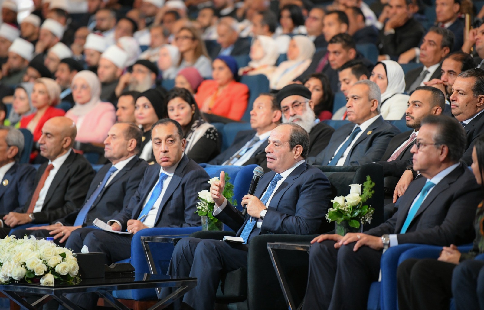 أخبار مصر - الرئيس السيسي يُشارك في جلسة «الخطاب الديني وتأثيره على القيم في المجتمع» بـ منتدى مصر 2026