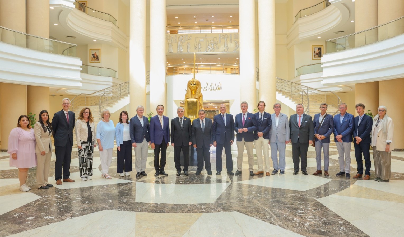 أخبار مصر - النائب العام يستقبل مجلس أمناء الجامعة الألمانية بالقاهرة ويبحث سبل تعزيز التعاون المشترك