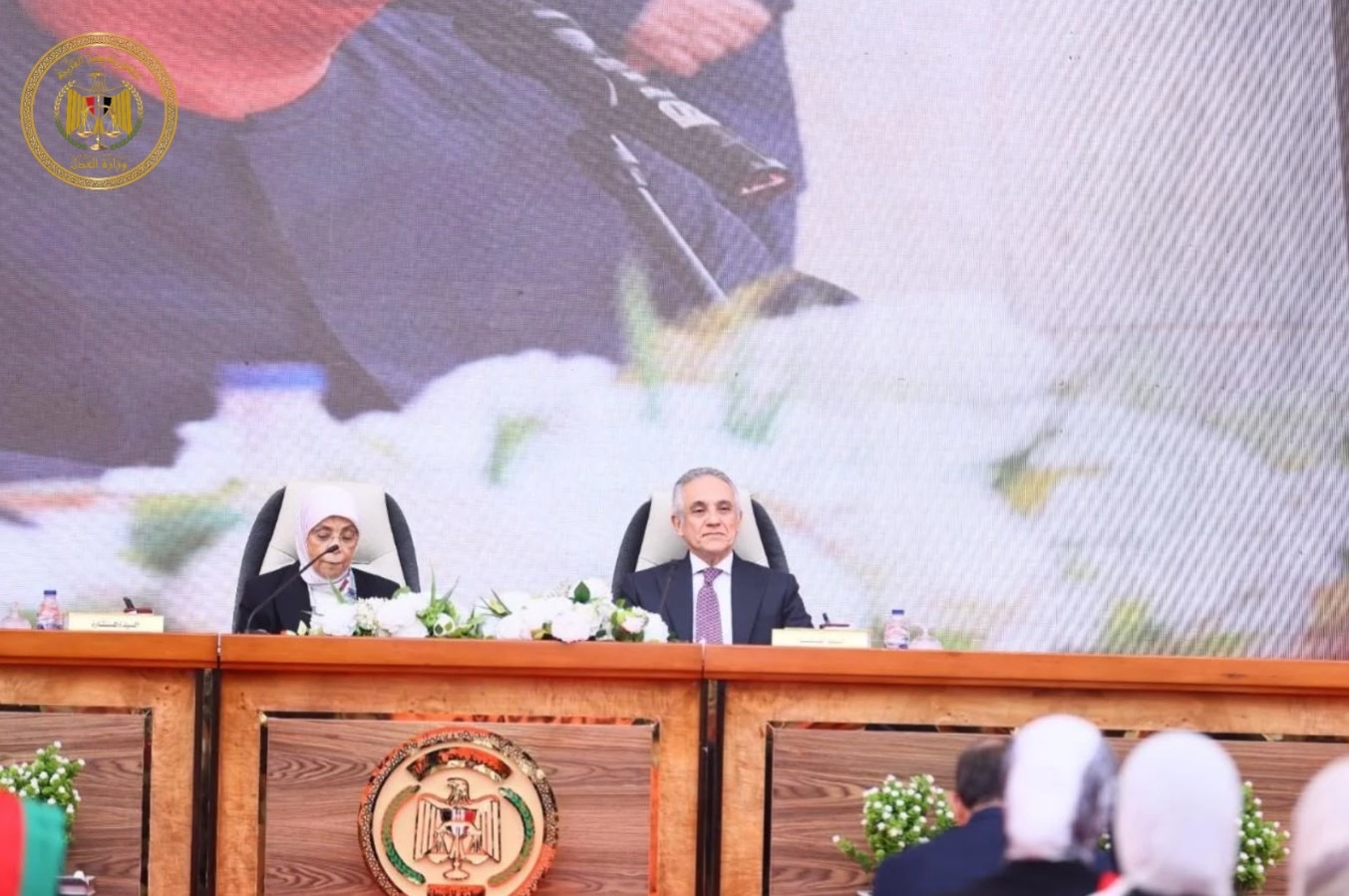 أخبار مصر - بحضور رئيسة الهيئة.. وزير العدل يشهد أداء اليمين القانونية لمعاوني النيابة الإدارية الجدد