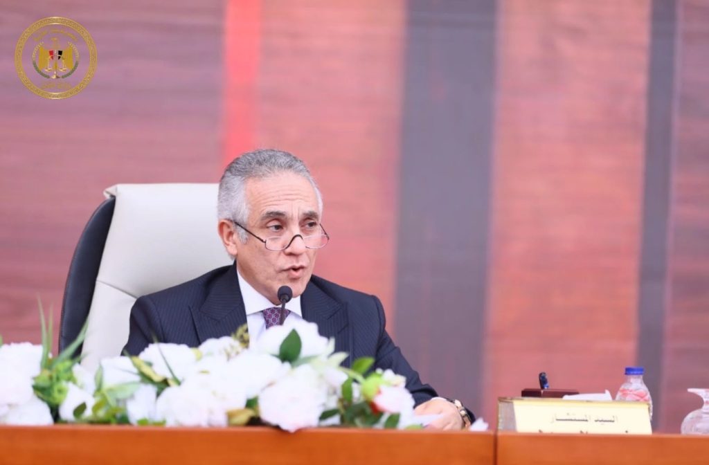 أخبار مصر - بحضور رئيسة الهيئة.. وزير العدل يشهد أداء اليمين القانونية لمعاوني النيابة الإدارية الجدد