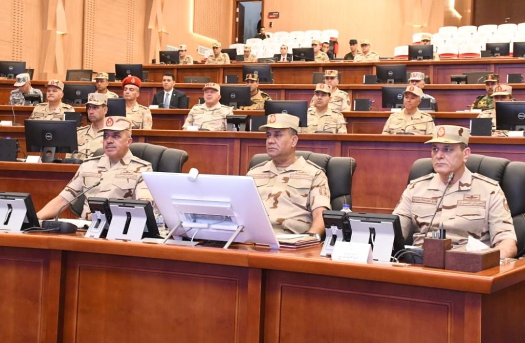 عبر تقنية «الفيديو كونفرانس» . وزير الدفاع والإنتاج الحربى يشهد تنفيذ المرحلة الرئيسية لمشروع مراكز القيادة الإستراتيجي التعبوي التخصصي لإدارة الحرب الكيميائية أخبار مصر - عبر تقنية «الفيديو كونفرانس» . وزير الدفاع والإنتاج الحربى يشهد تنفيذ المرحلة الرئيسية لمشروع مراكز القيادة الإستراتيجي التعبوي التخصصي لإدارة الحرب الكيميائية